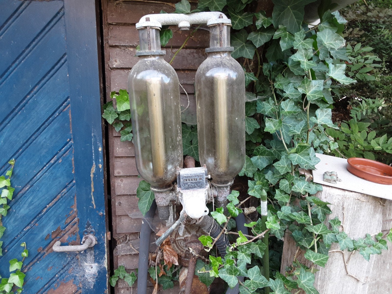 benzinepomp manueel satam gallons, Ophalen, Gebruikt