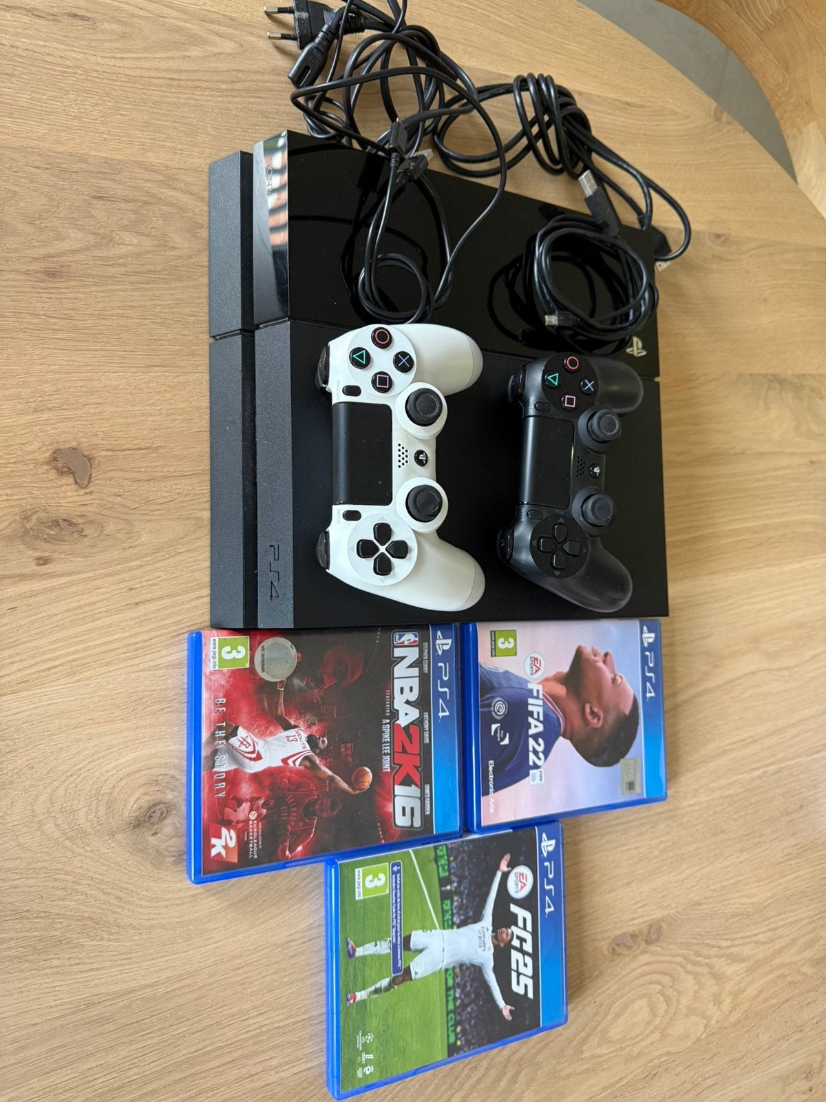 Playstation 4 500gb + 2 controllers + 3 spelletjes, 500 GB, Enlèvement, Utilisé, Avec 2 manettes