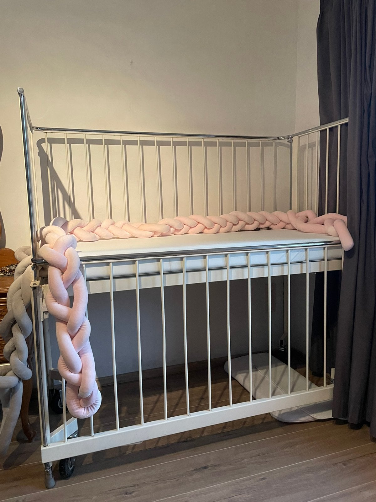 Verhoogd kinderbed, Ophalen, Zo goed als nieuw, Matras
