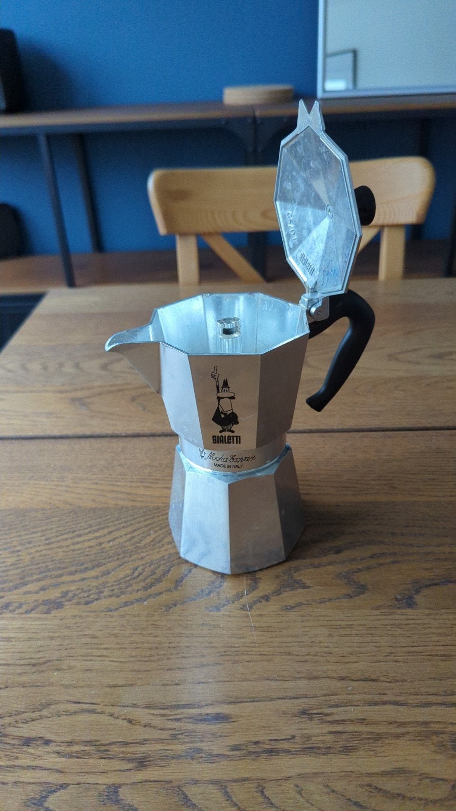 Bialetti Moka Express - 6 tasses, Electroménager, 4 à 10 tasses, Enlèvement, Utilisé, Café moulu