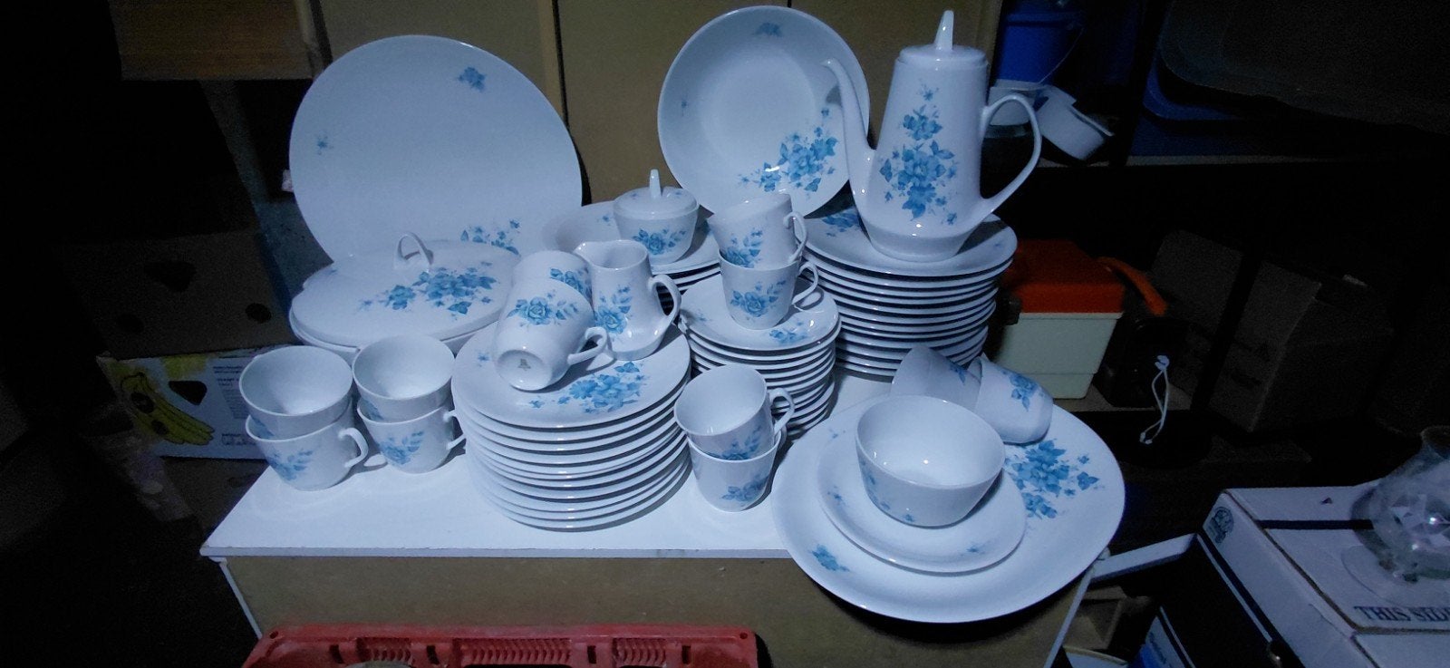 servies 12 personen Bavaria, Ophalen