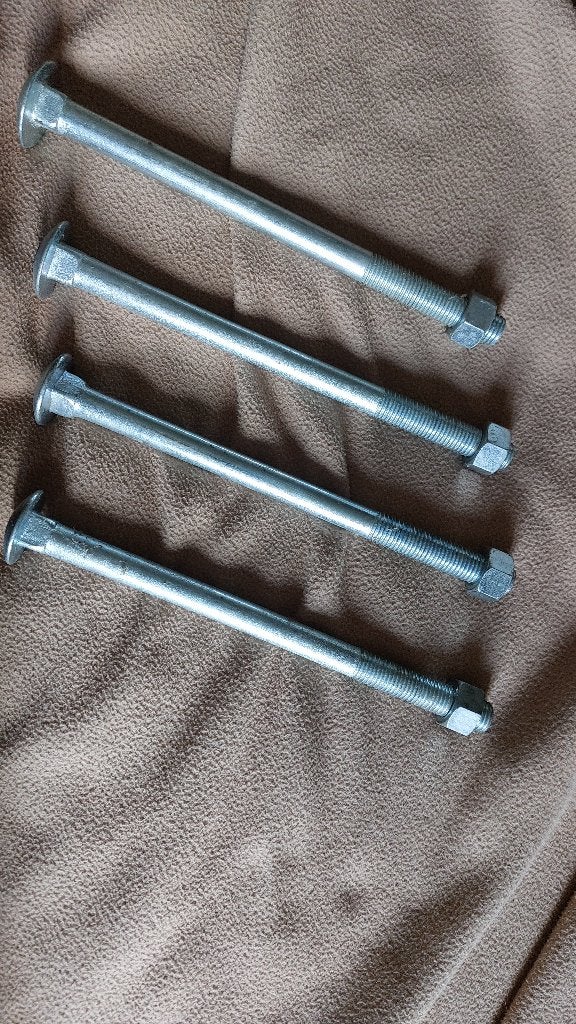 4 boulons de carrosserie avec écrou, Bricolage & Construction, Quincaillerie & Fixations, Enlèvement, Neuf, Moins de 50 mm, Boulons ou Écrous