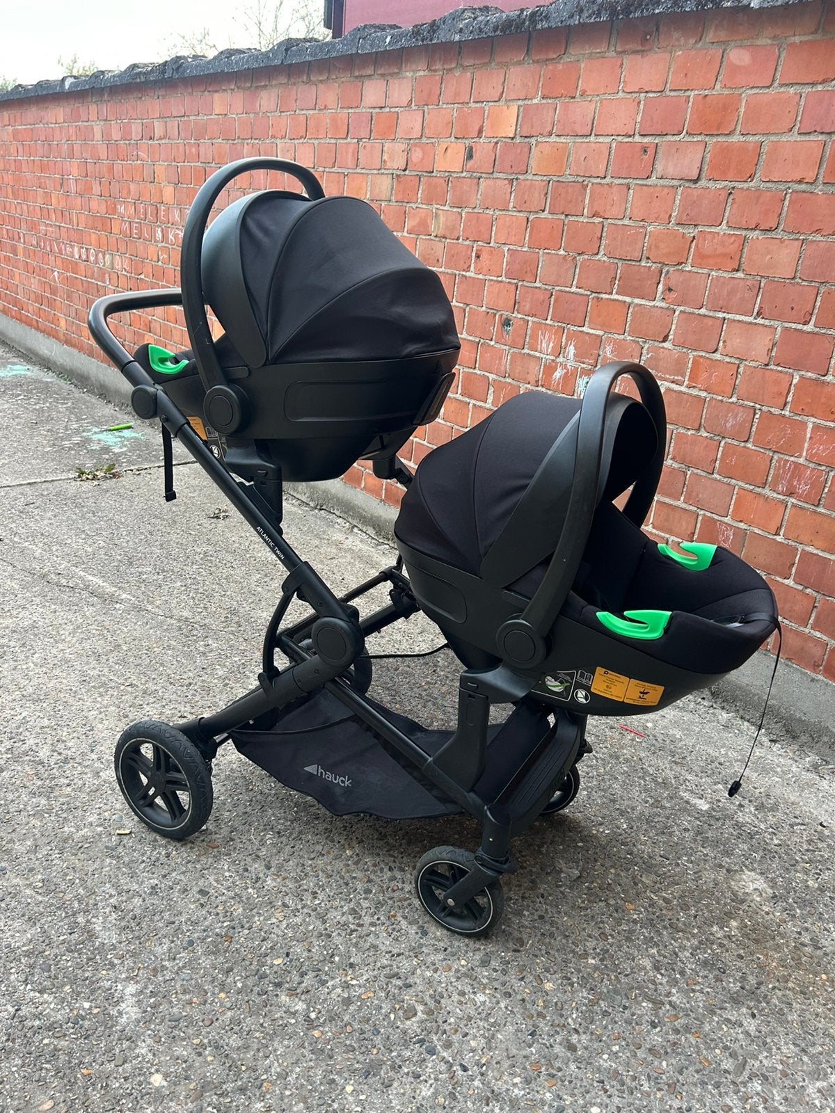 Dubbele kinderwagen, Kinderen en Baby's, Ophalen of Verzenden, Zo goed als nieuw, Overige merken, Duomodel