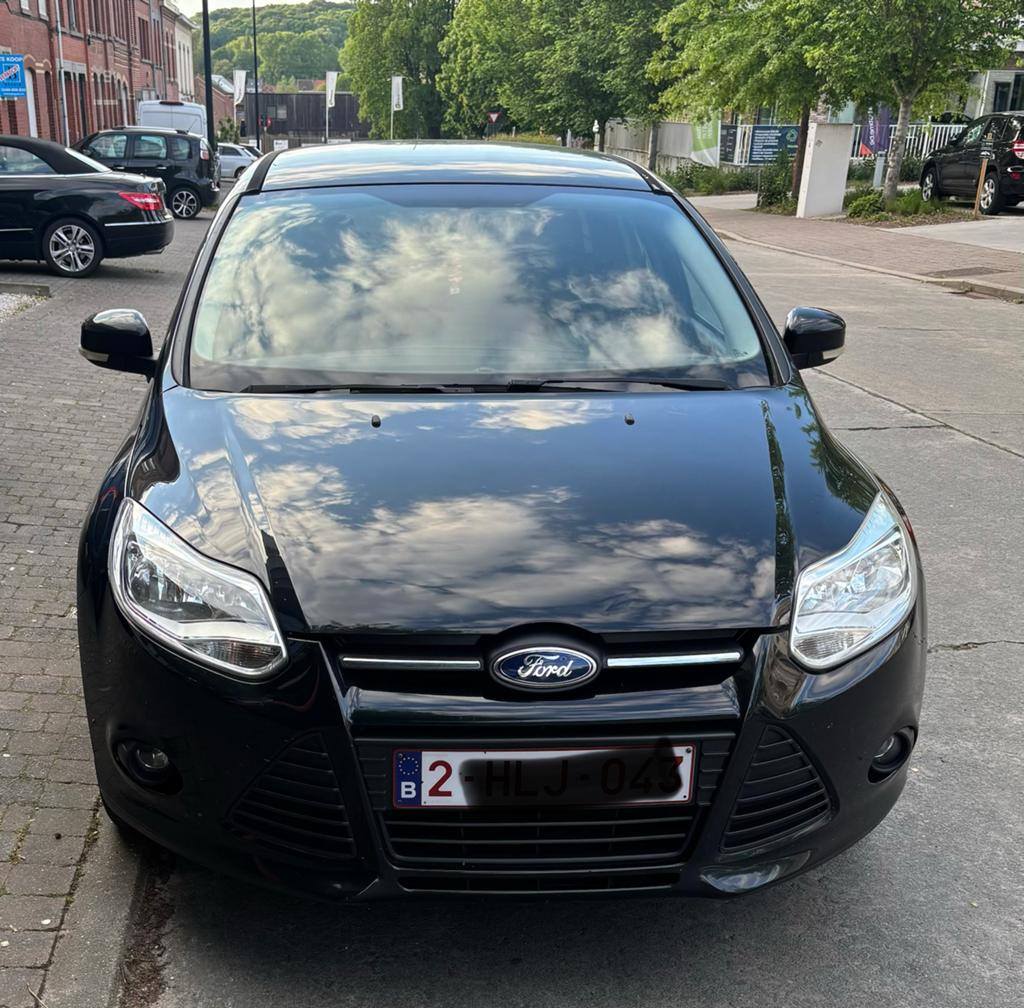 Ford Focus Break 1.6 Benzine, Stof, 4 cilinders, Zwart, Particulier