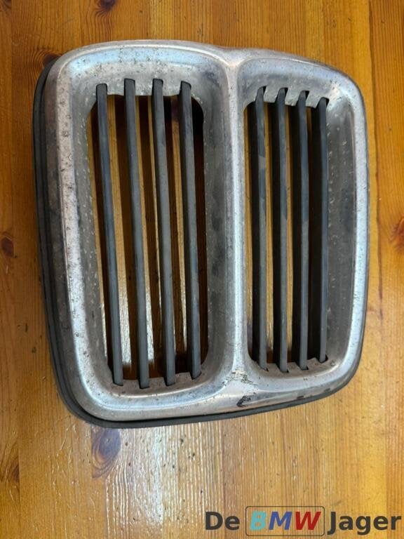 Grill BMW 3-serie E21 51131834756, Autos : Pièces & Accessoires, Carrosserie & Tôlerie, Enlèvement ou Envoi, Utilisé, BMW, BMW