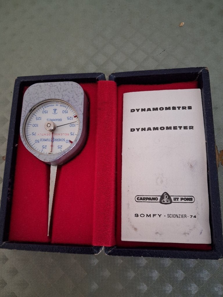 Dynamometer, antiek, Ophalen