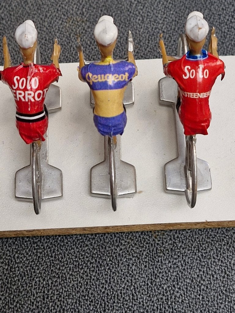 Rik Van Steenbergen 3 retro rennertjes, Verzenden