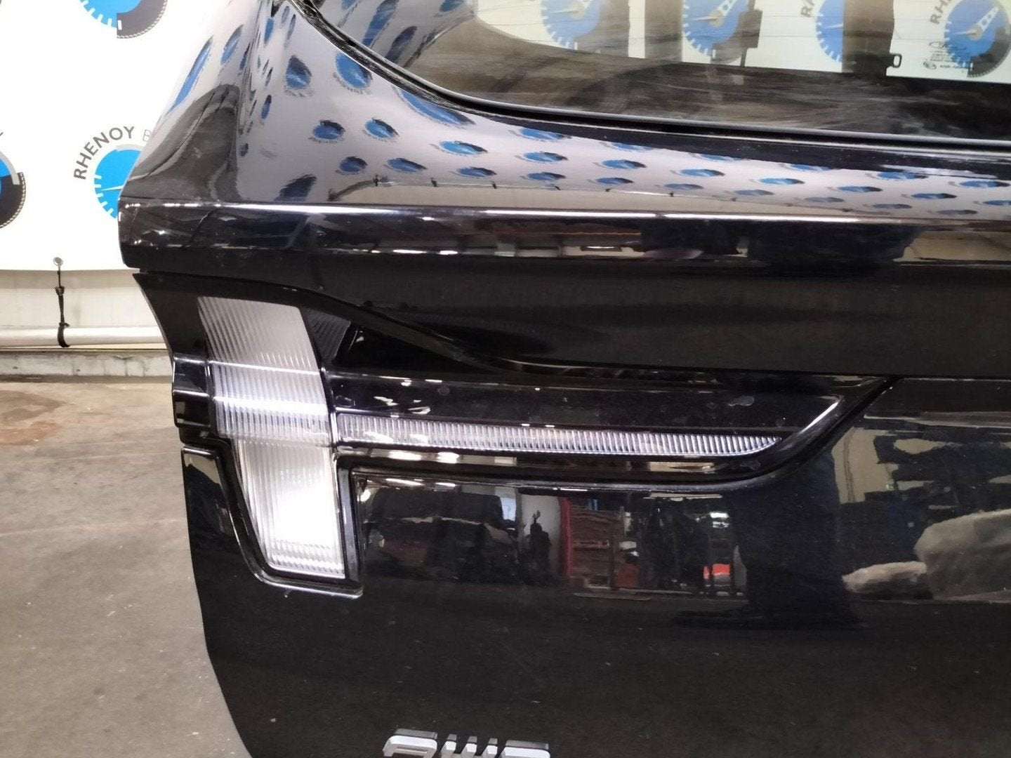 FORD MUSTANG SUV PREMIUM AWD ACHTERLICHT L 2022, Ophalen of Verzenden, Gebruikt, ARN erkend