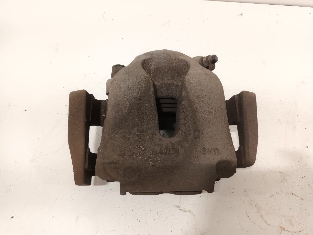 Remklauw rechts voor BMW X5, Onderdelen@venauto.nl, Van der Ven Autorecycling B.V., Ettenseweg 76, 4706 PB Roosendaal, The Netherlands