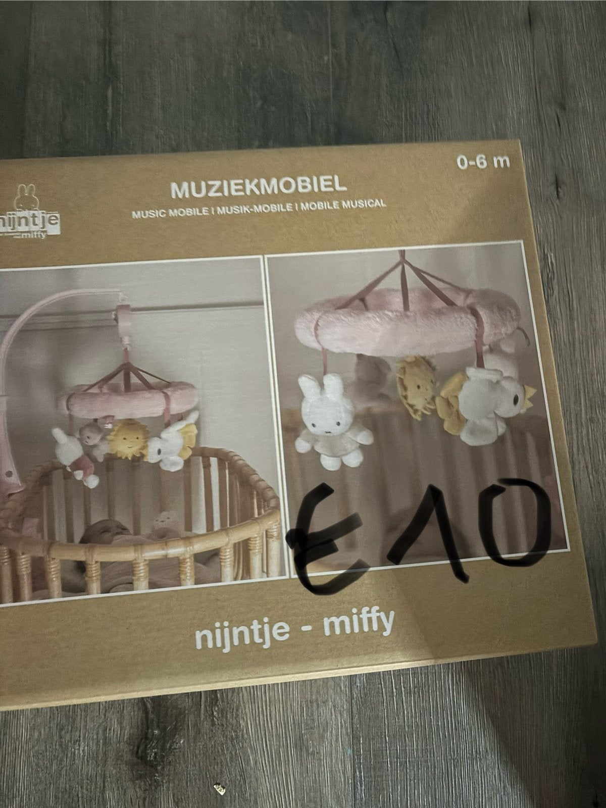 Muziek mobiel nijntje, Enlèvement, Mobile