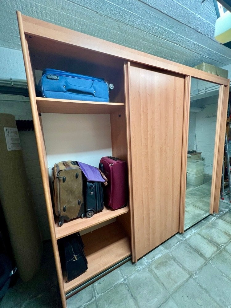 Armoire à portes coulissantes et miroir - GRATUIT, Avec tablette(s), 200 cm ou plus, Enlèvement, Utilisé