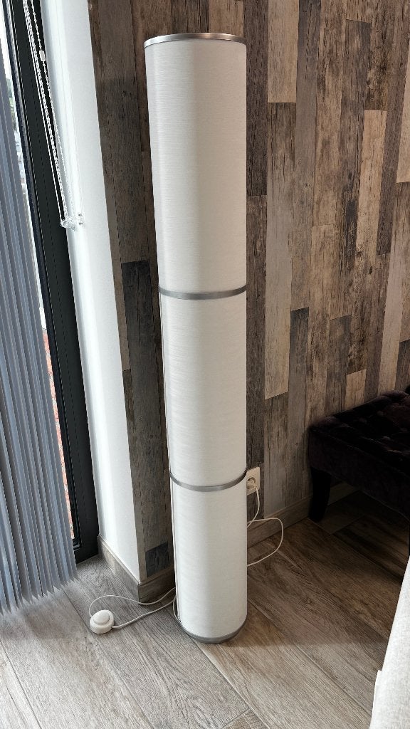 lampadaire IKEA VIDJA (138 cm de haut), Autres culots, Synthétique, Moderne ambiance, Comme neuf