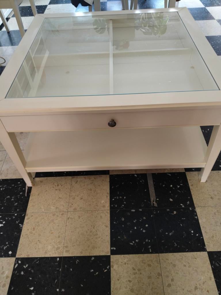 Witte salontafel IKEA, Huis en Inrichting, Tafels | Salontafels, Ophalen, Gebruikt, Vierkant, Scandinavisch