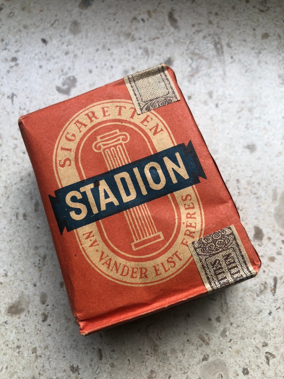 Cigarettes et tabac Stadion Van der Elst Belga, Enlèvement ou Envoi, Utilisé