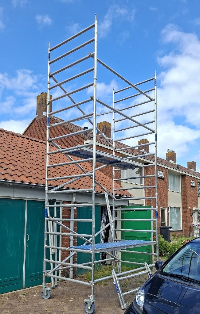 steiger TOP kwaliteit ASC-nieuwstaat-met(safe) euro/borgpen., Doe-het-zelf en Bouw, Steigers, Ophalen, Zo goed als nieuw, Rolsteiger of Kamersteiger