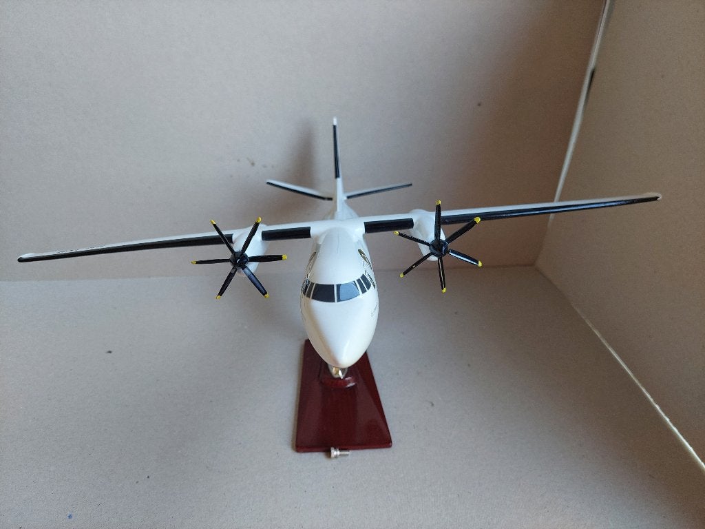 Fokker 50 - Vliegtuig schaalmodel, Verzamelen, Ophalen of Verzenden, Nieuw, Schaalmodel