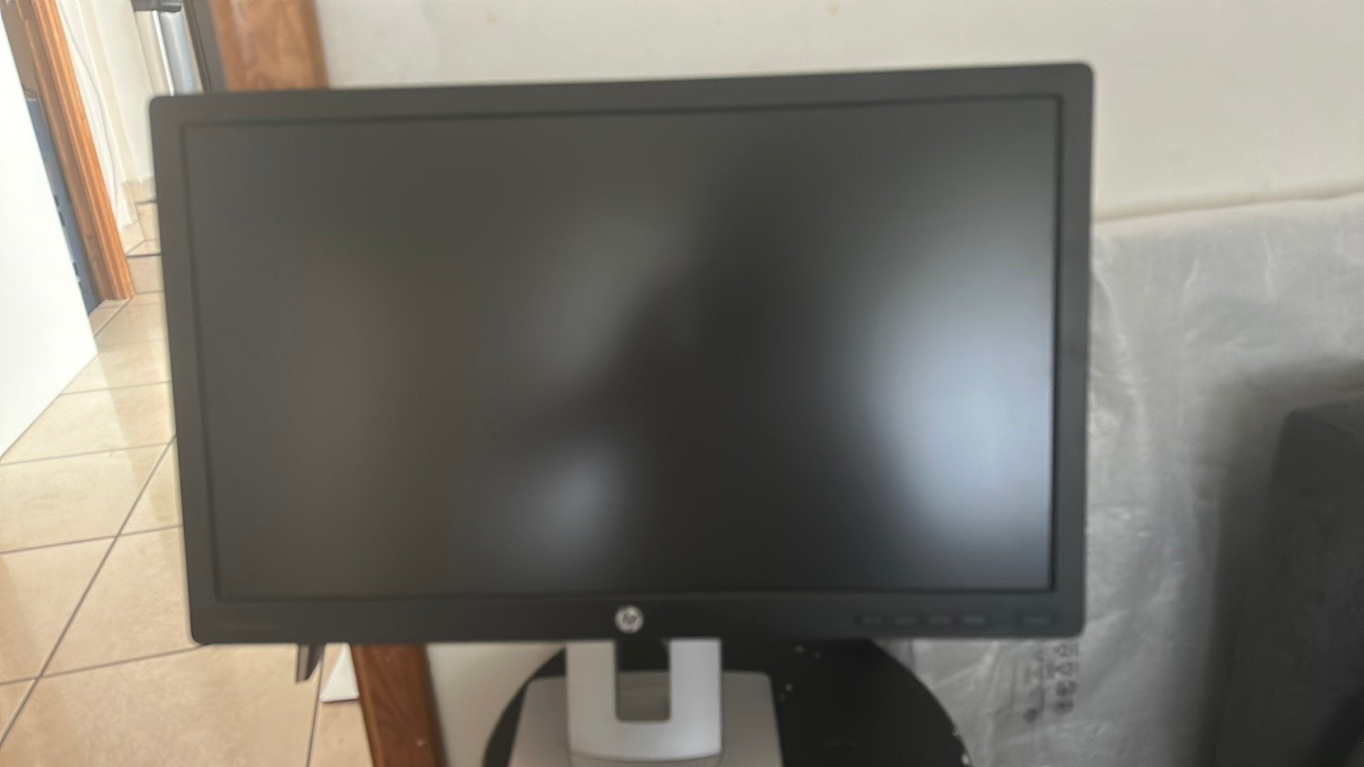 HP elitedisplay E232-monitor, Computers en Software, Ophalen, In hoogte verstelbaar, DVI, Zo goed als nieuw