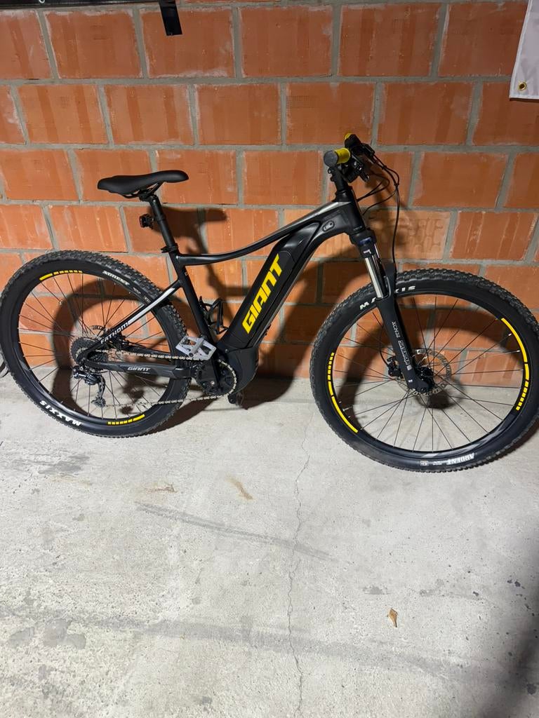 Gaint fatom E MTB, Fietsen en Brommers, Fietsen | Jongens, Ophalen, Zo goed als nieuw