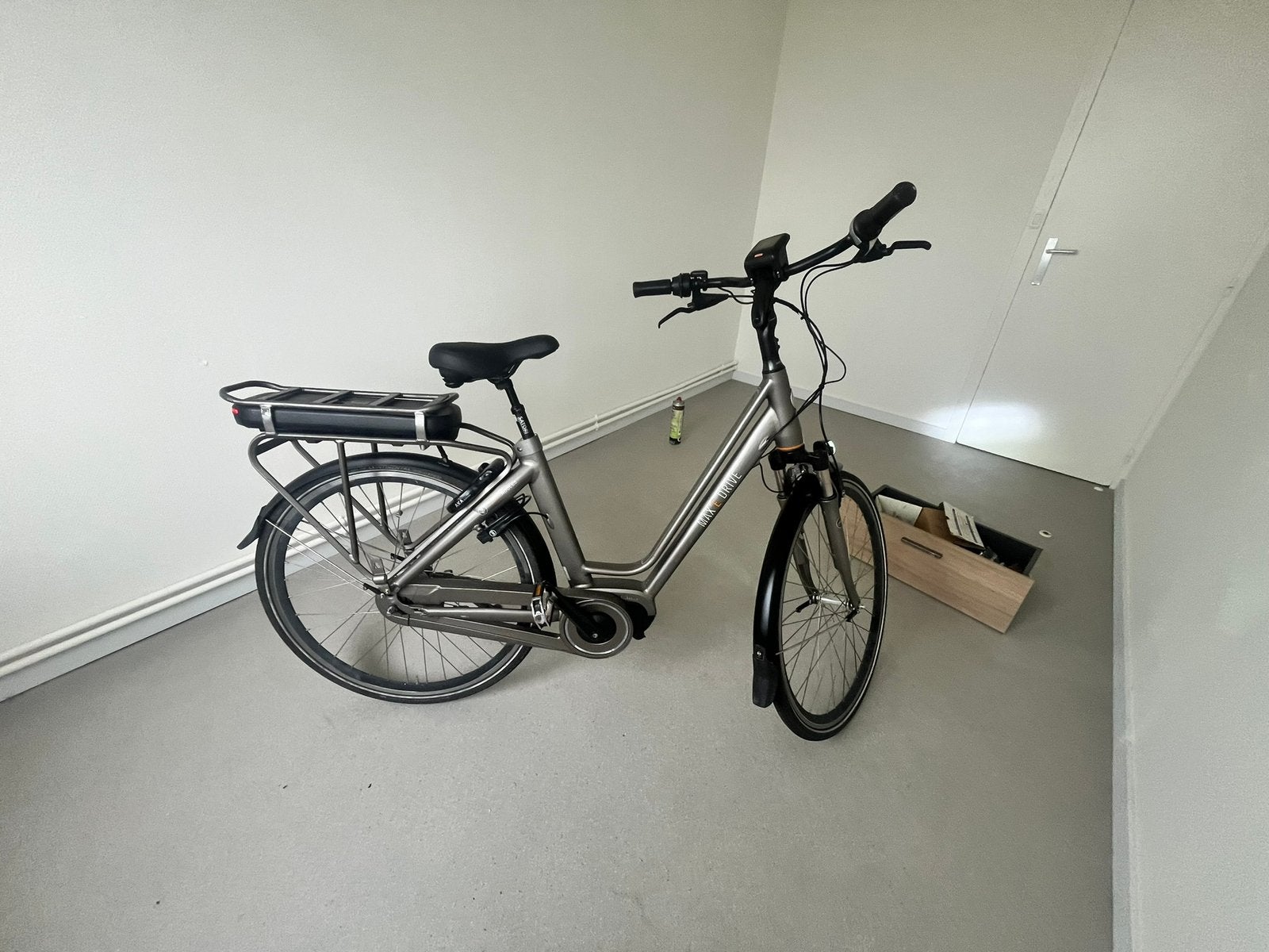 Jools Max et Drive, 51 à 55 cm, Enlèvement, Comme neuf, 50 km par batterie ou plus