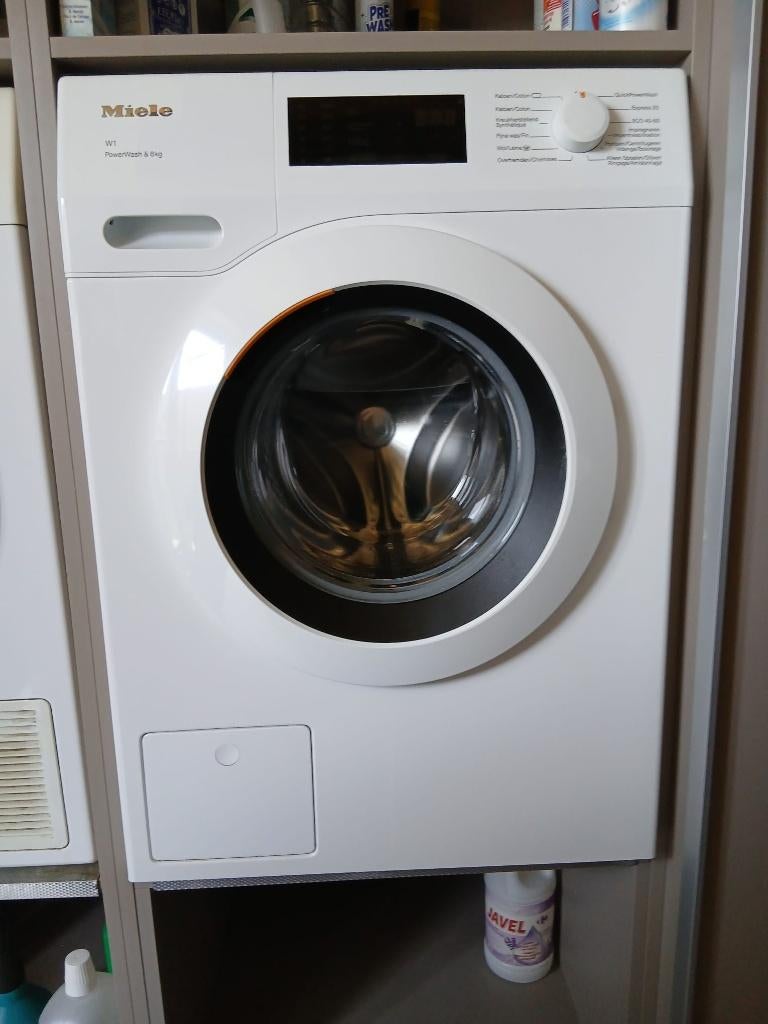 Miele Wasmachine met stoomfunctie (zo goed als nieuw), Elektronische apparatuur, 1200 tot 1600 toeren, Minder dan 85 cm, 8 tot 10 kg
