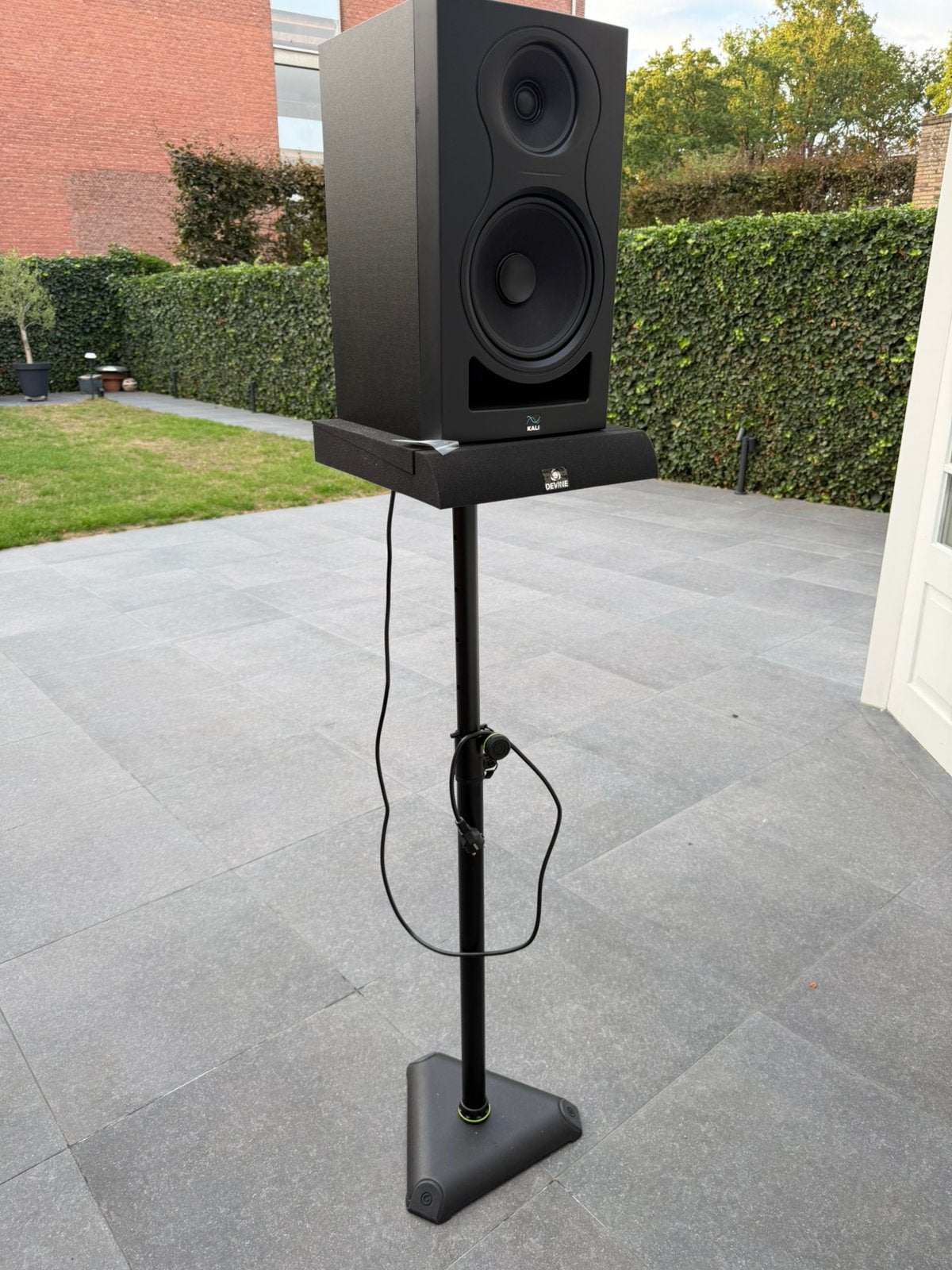 2x Kali Audio IN-8 Second Wave actieve studiomonitor, TV, Hi-fi & Vidéo, Enceintes, Autres marques, Moniteur de studio, Supports inclus