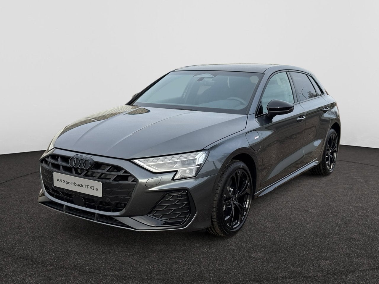 Audi A3 Sportback PHEV CORPORATE S 40 TFSIe 204 PK S-TRONIC, Auto's, Automaat, Berline, Hybride Elektrisch/Benzine, Sportstoelen