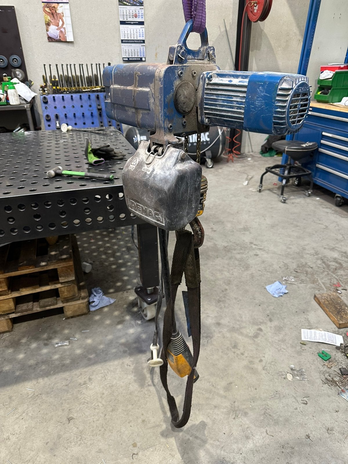 DEMAG takel 250kg met looprail, Ophalen, Gebruikt