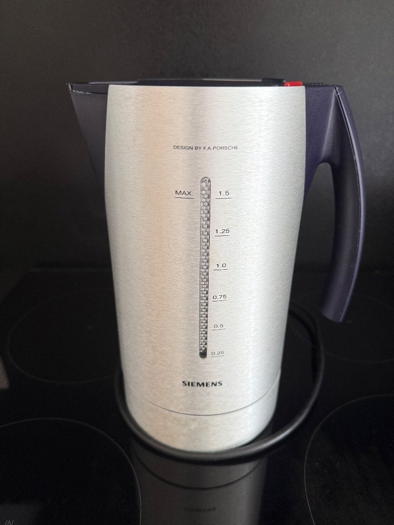 Bouilloire Siemens Porsche Design 1,5 L, Electroménager, 1 à 2 litres, Enlèvement ou Envoi, Utilisé, Sans fil