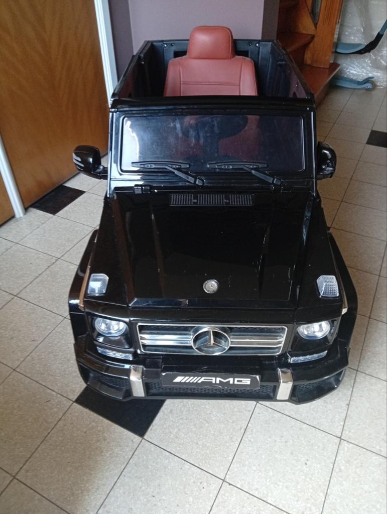 MERCEDES SUV-kinderauto - LEES DE BESCHRIJVING