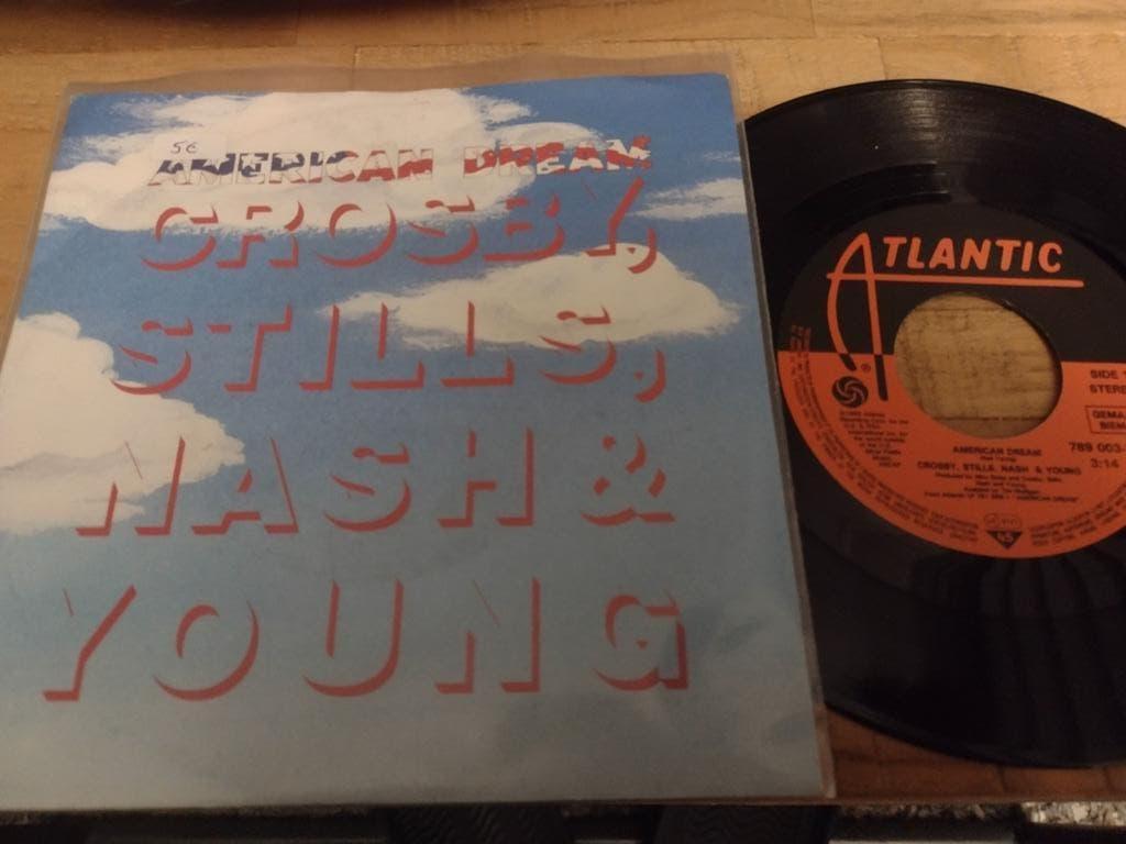 Single : CROSBY STILLS NASH & YOUNG : AMERICAN DREAM (1988), Enlèvement ou Envoi, Comme neuf, Pop, 7 pouces