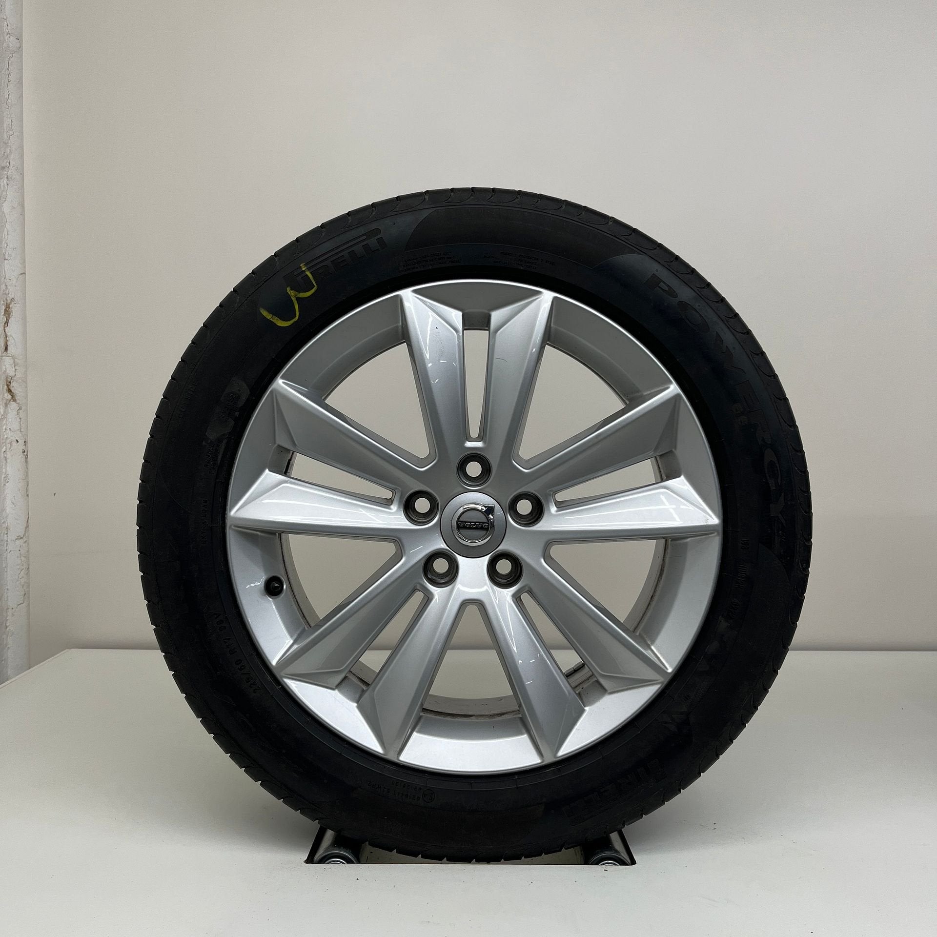 Volvo V60/S60 - 17 inch - zomerbanden, Auto-onderdelen, Banden en Velgen, Gebruikt, Banden en Velgen, 17 inch, Ophalen of Verzenden