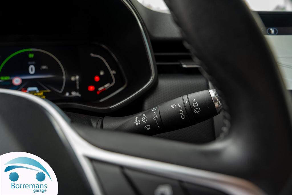 Renault Clio 1.6 E-TECH HYBRIDE Automaat/Carplay/Navi/Parke, Autos, Renault, 0 kg, Euro 6, 0 kg, Noir