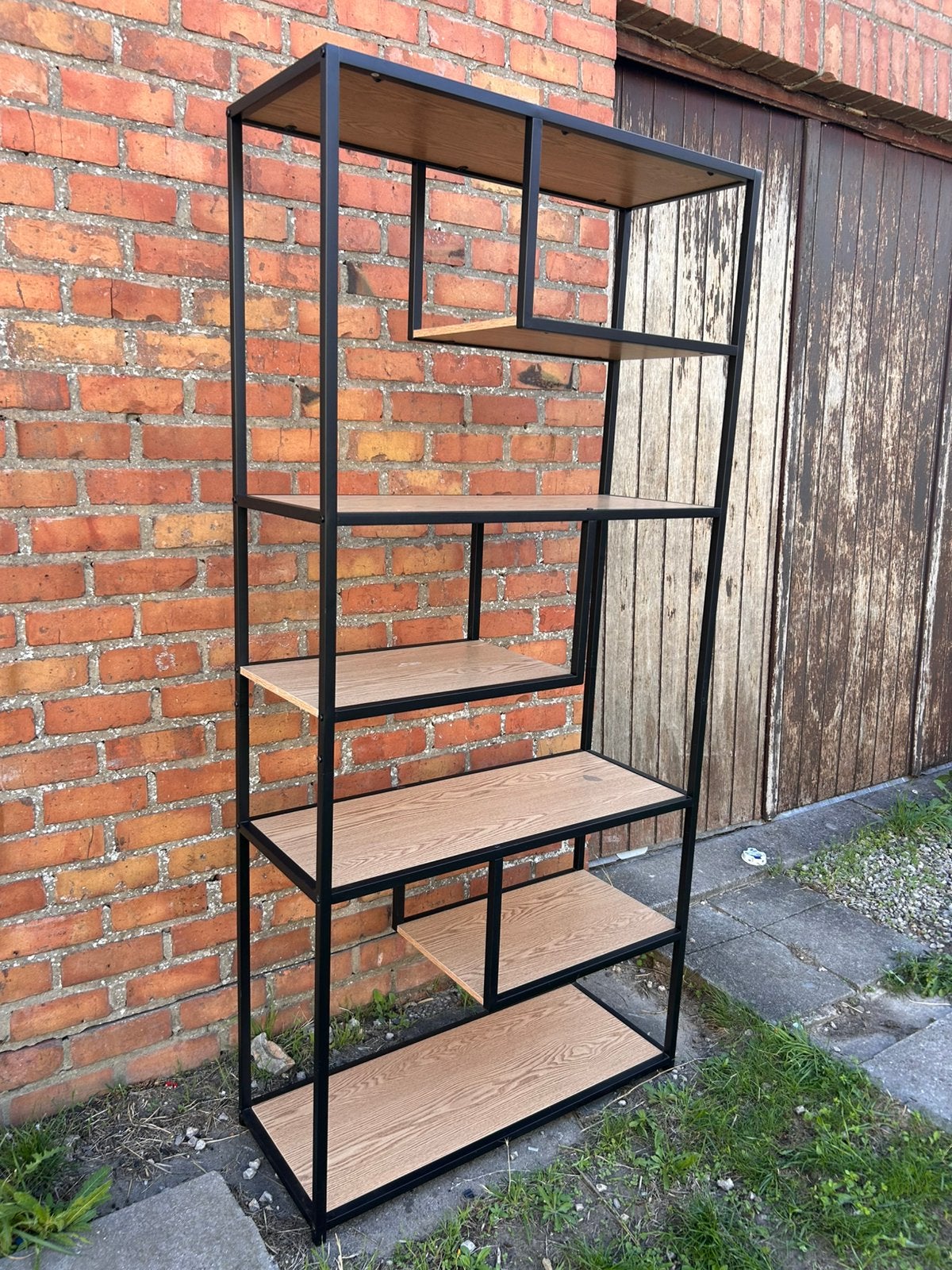 Industriële asymmetrische kast – zwart & hout, Ophalen, Gebruikt