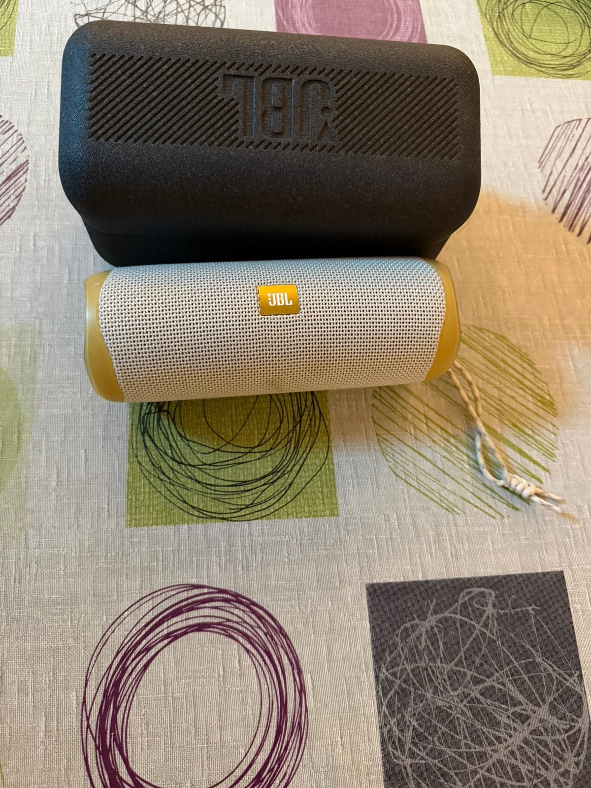JBL FLIP 5 Tomorrowland editie, Audio, Tv en Foto, Luidsprekerboxen, Ophalen of Verzenden, Zo goed als nieuw, JBL