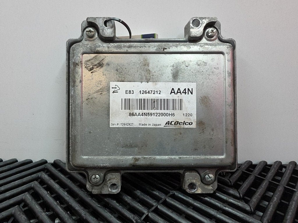 CALCULATEUR MOTEUR ECU Opel Astra J (PC6 / PD6 / PE6 / PF6), Opel, Opel Automobile GmbH, Utilisé, Kontakt-opel@opel.com