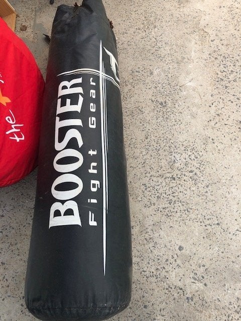 kick box Booster fight gear incl kettingen om op te hangen, Sports & Fitness, Enlèvement, Comme neuf