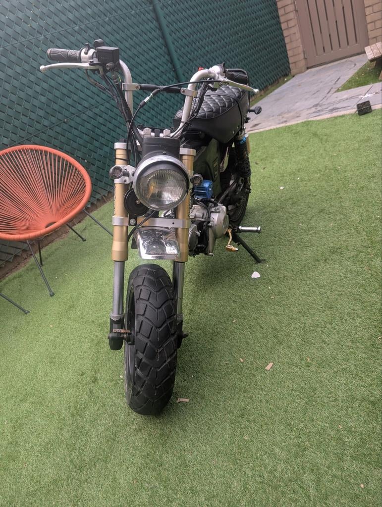 Dax zenhua b klasse, Motoren, Ophalen