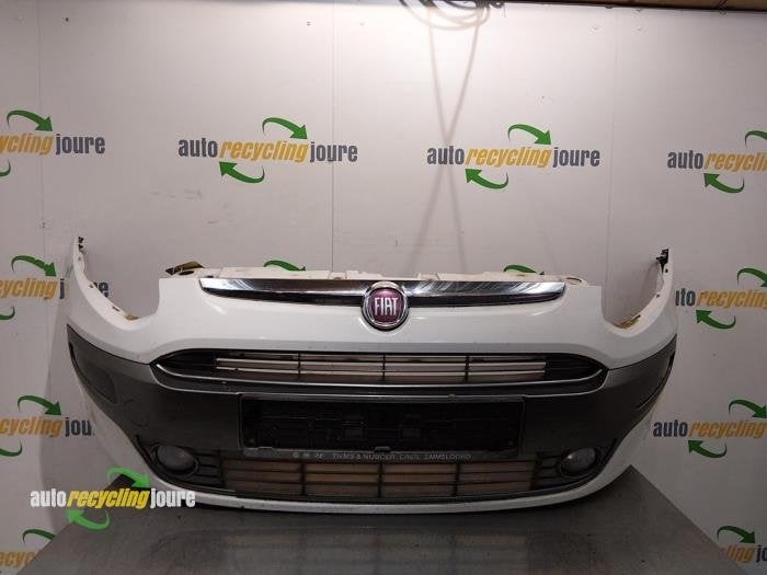 Voorbumper van een Fiat Punto (296), Gebruikt, -, -, Bumper
