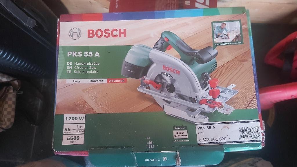 Scie électrique BOSCH P55a très peu utilisé, Bricolage & Construction, Outillage | Scies mécaniques, Enlèvement, Comme neuf
