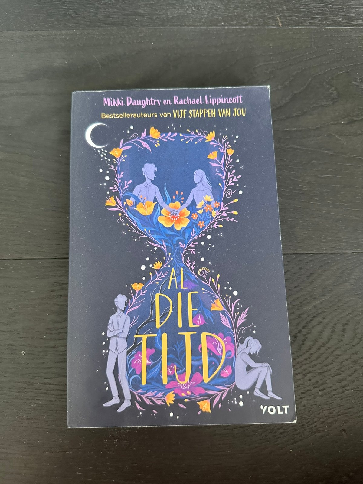 Boek “al die tijd”, Boeken, Ophalen of Verzenden, Zo goed als nieuw