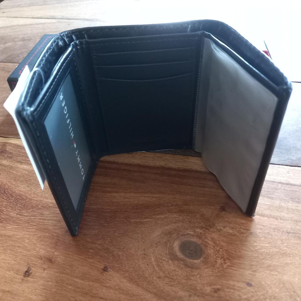 Neuf: portefeuille porte-cartes Tommy Hilfiger cuir noir, Enlèvement ou Envoi, Neuf, Noir, Cuir