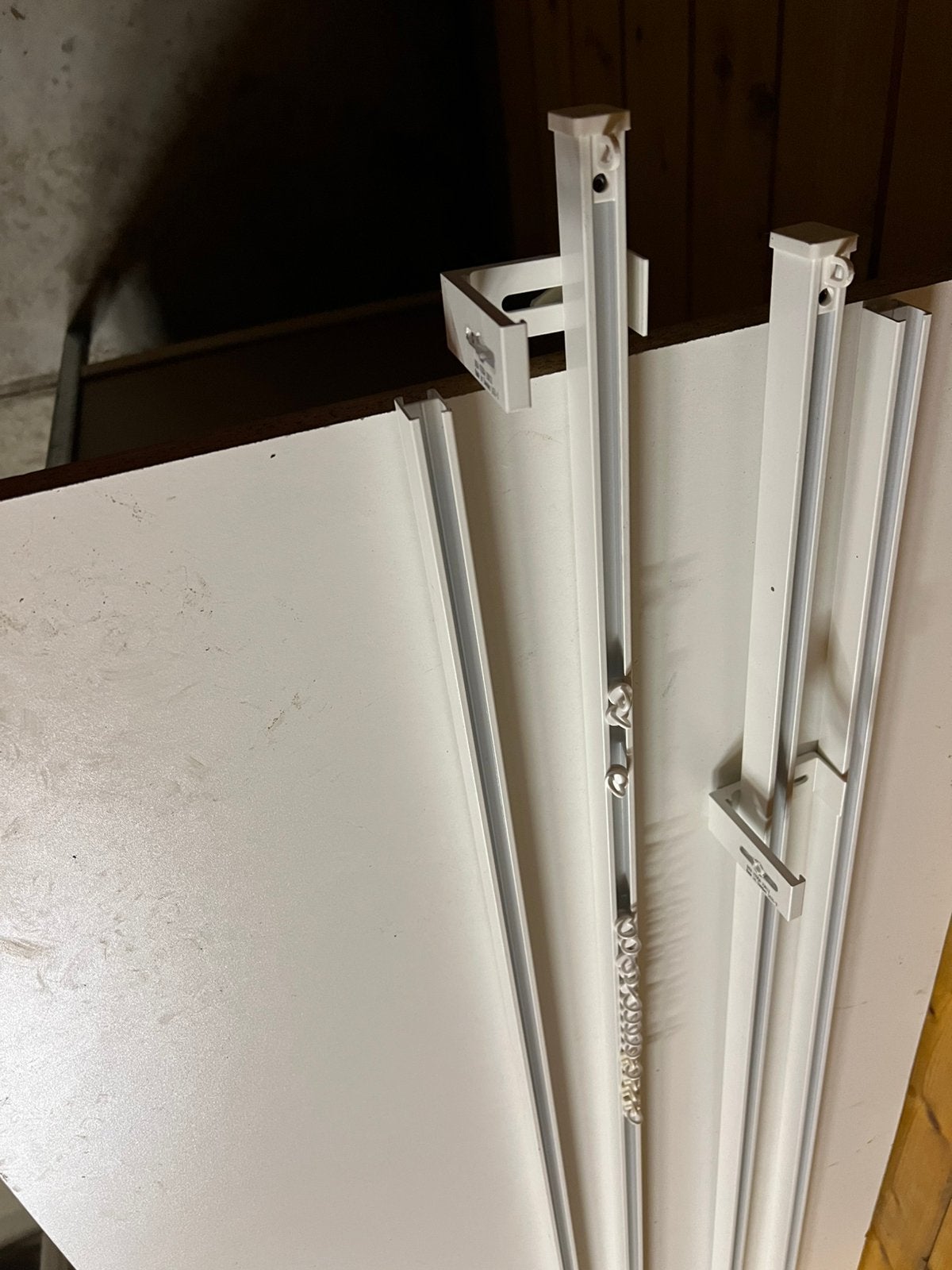 Tringles à rideaux IKEA, Enlèvement