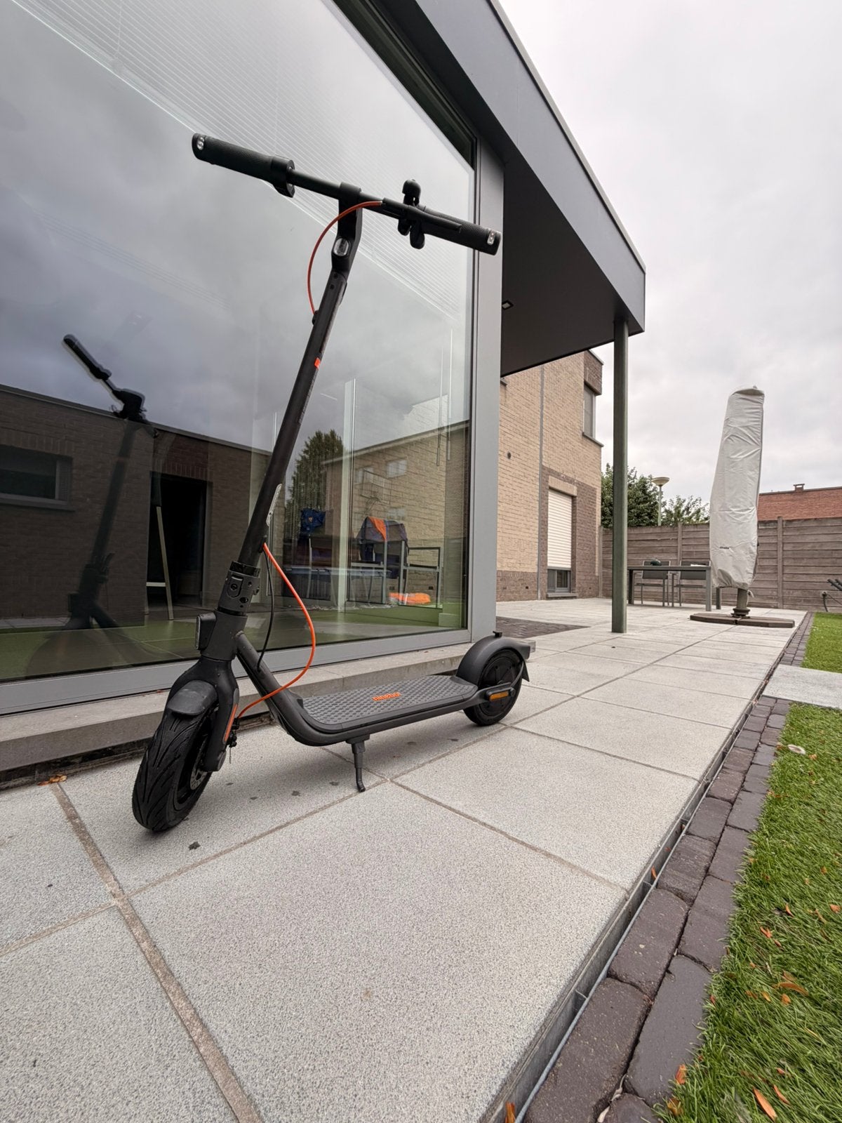 Ninebot F2 Plus – Zo goed als nieuw!, Fietsen en Brommers, Steps, Ophalen, Zo goed als nieuw, Elektrische step (E-scooter)