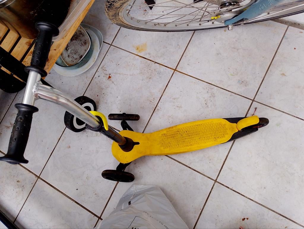 Trottinette pour enfants, Enlèvement