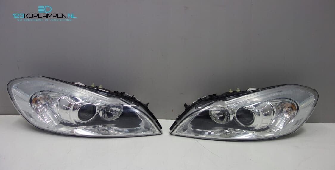 Volvo C70 2 / II Facelift Xenon koplamp links rechts, Auto-onderdelen, Gebruikt, -, -, Ophalen of Verzenden