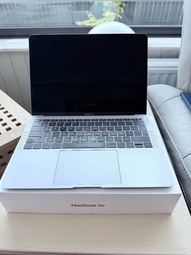 MacBook Air - 2019 (mid 2018), Informatique & Logiciels, Apple Macbooks, 256 GB, Comme neuf, Azerty, 8 GB