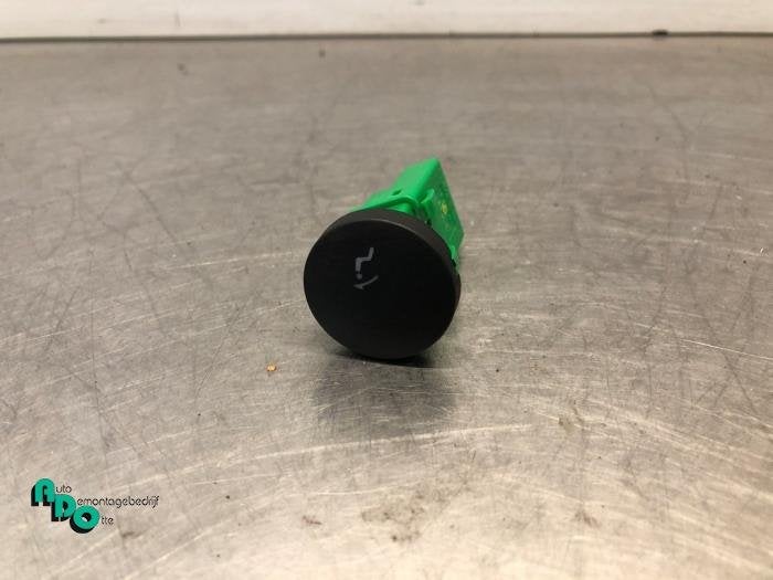 Stoelverstellings Schakelaar van een Nissan Qashqai (Qashqai, Gebruikt, -, -, Ophalen of Verzenden