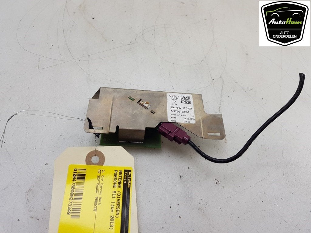 ANTENNE Porsche 911 (991) (|99164712500|971035503|), Porsche Deutschland GmbH, Porscheplatz 1
70435  Stuttgart, DE, Porsche, Info@porsche.de