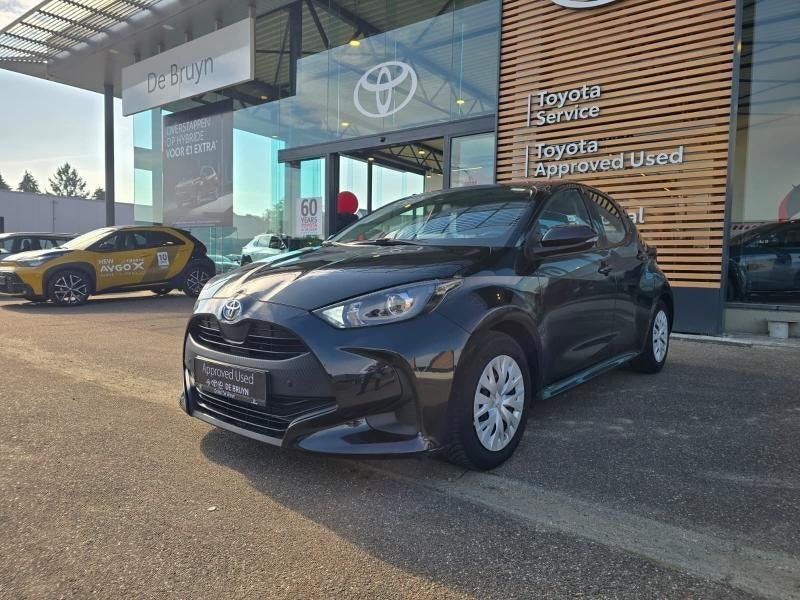 Toyota Yaris Dynamic, Automaat, 1498 cc, Euro 6, https://public.car-pass.be/vhr/54029fab-3c01-4629-bac1-cf499403bbb5