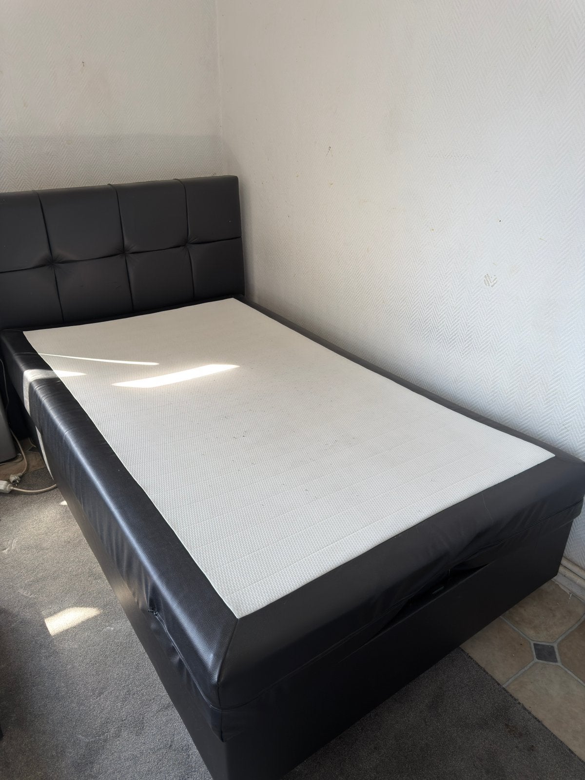 Gebruikt Matras 160x200, Enlèvement, Utilisé